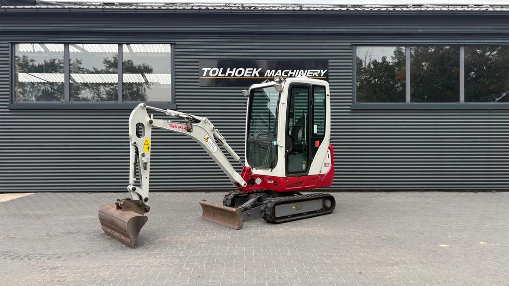 Takeuchi TB 216