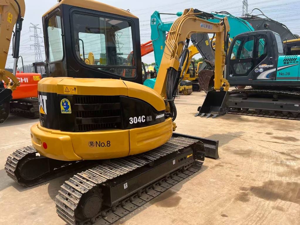 Mini-pelle Caterpillar 304 — occasion 2024, 360 h