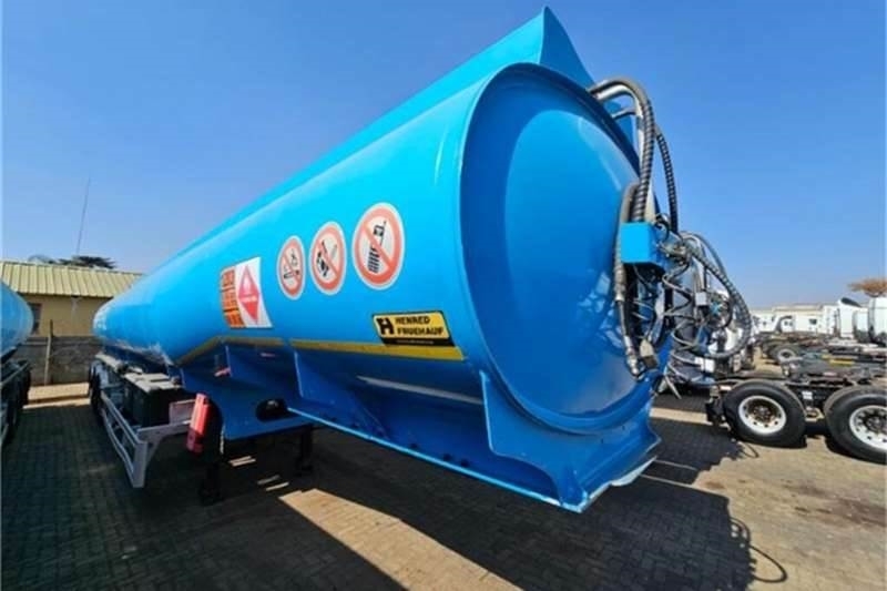 Sa Truck Bodies TRI AXLE FUEL TANKER