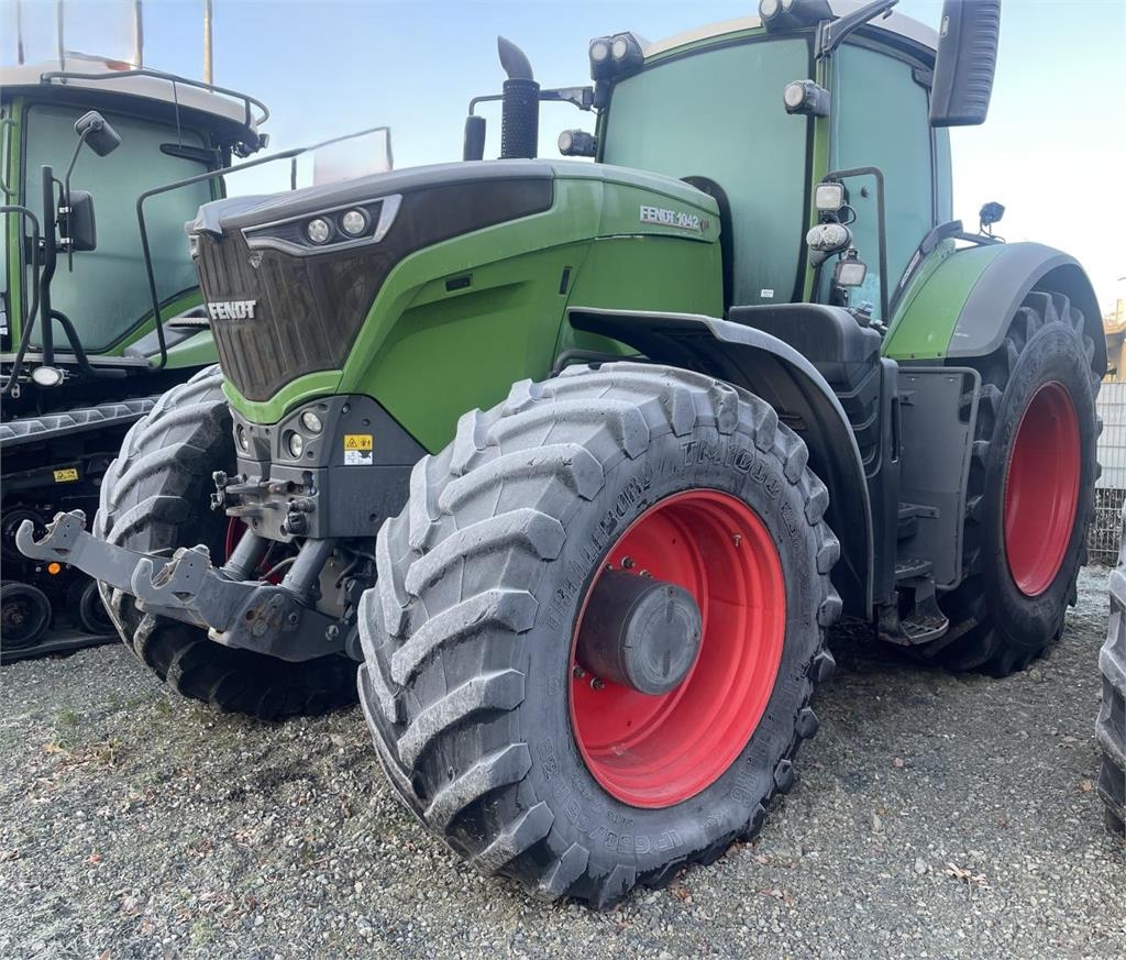 1042 Vario