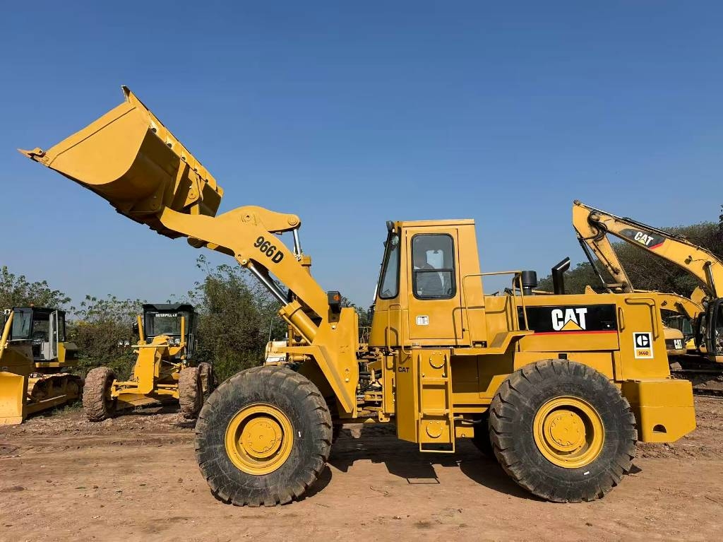 CAT 966D