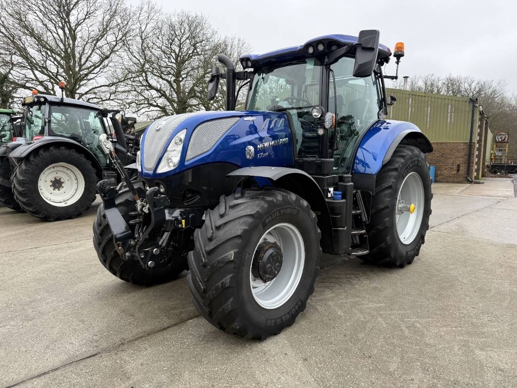 New Holland T 7.225 AC