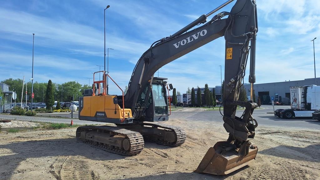 Volvo EC220EL