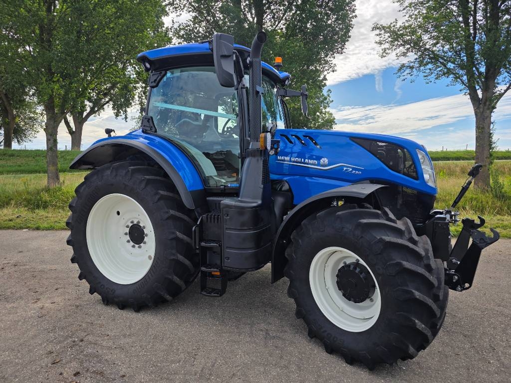 New Holland T7.230 PC PLMI