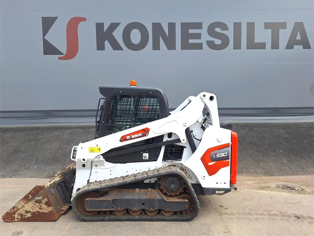 Bobcat T590 TELAKUORMAAJA