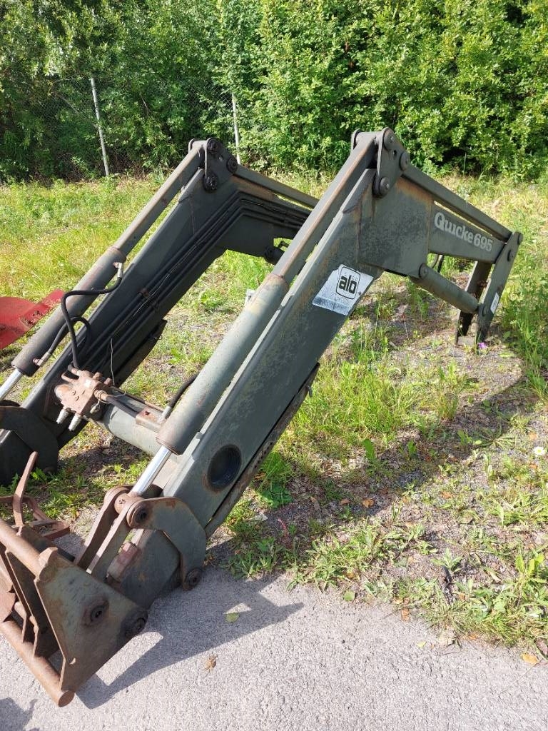 Qvicke 695
