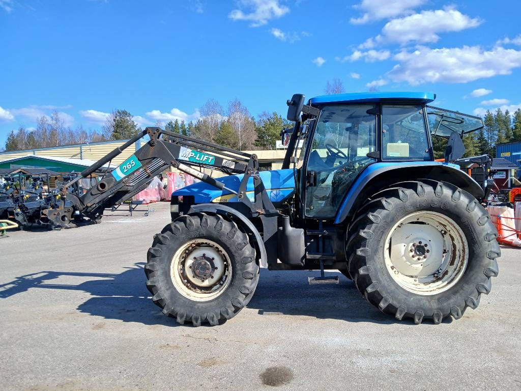 New Holland TM 120 + MP-Lift 265