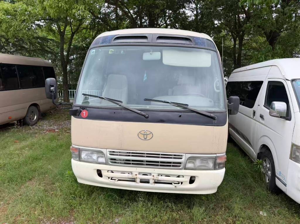 Toyota Coaster 15B