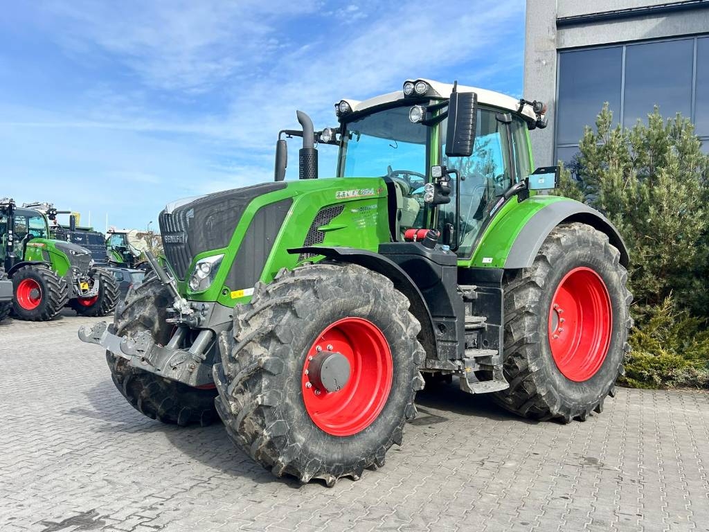 Fendt 824 S4 Profi Plus