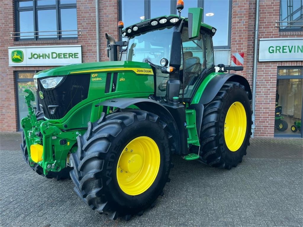 John Deere 6R250