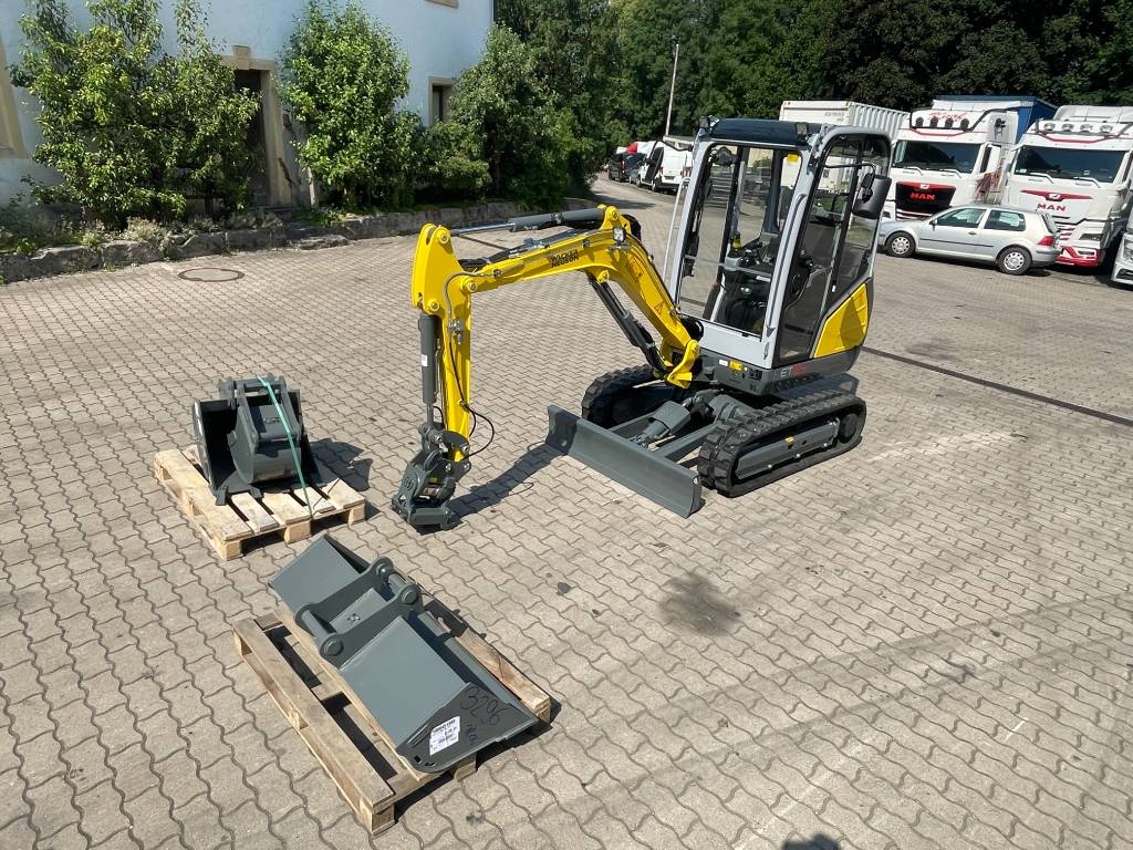 Mini-pelle Wacker Neuson ET24 MS03 Powertilt Lasthaken 2xTL, 1x GRWH — occasion 2026, 2 h