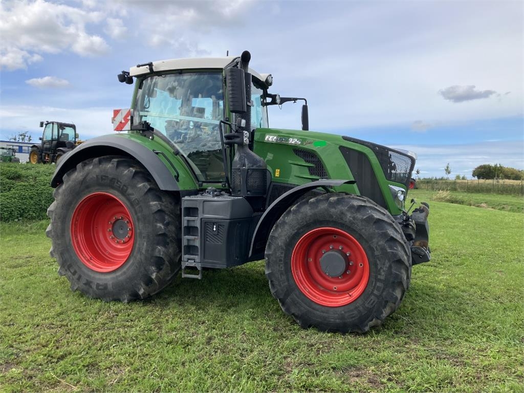 Tracteur agricole Fendt 824 Vario Profi Plus — occasion 2018, 7 430 h