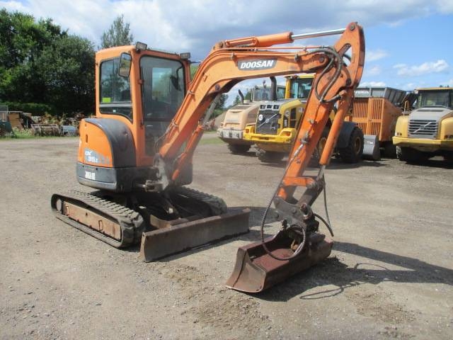Mini-pelle Doosan DX 35 Z 30 40 50 55 — occasion 2010