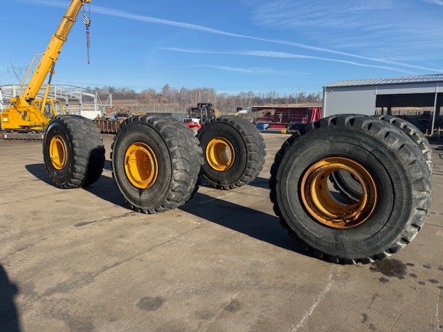 Volvo A 40 G USED WHEEL COMPLET 6 PCS