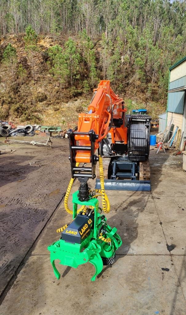 Hitachi ZX 210
