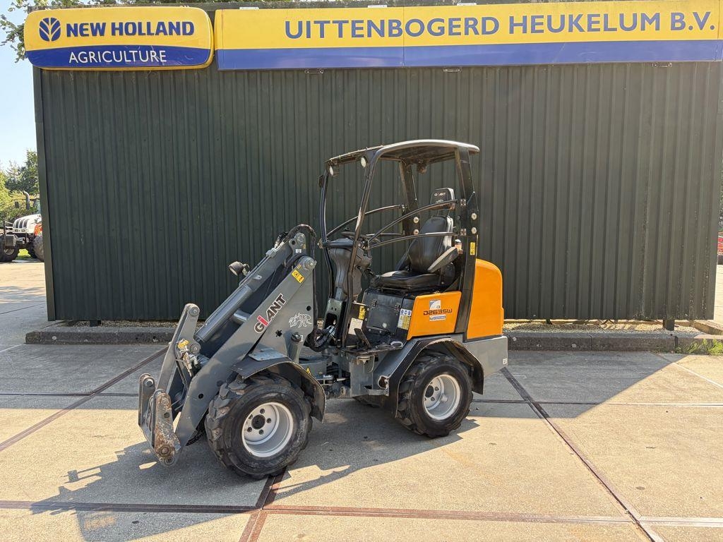 GiANT D263SW