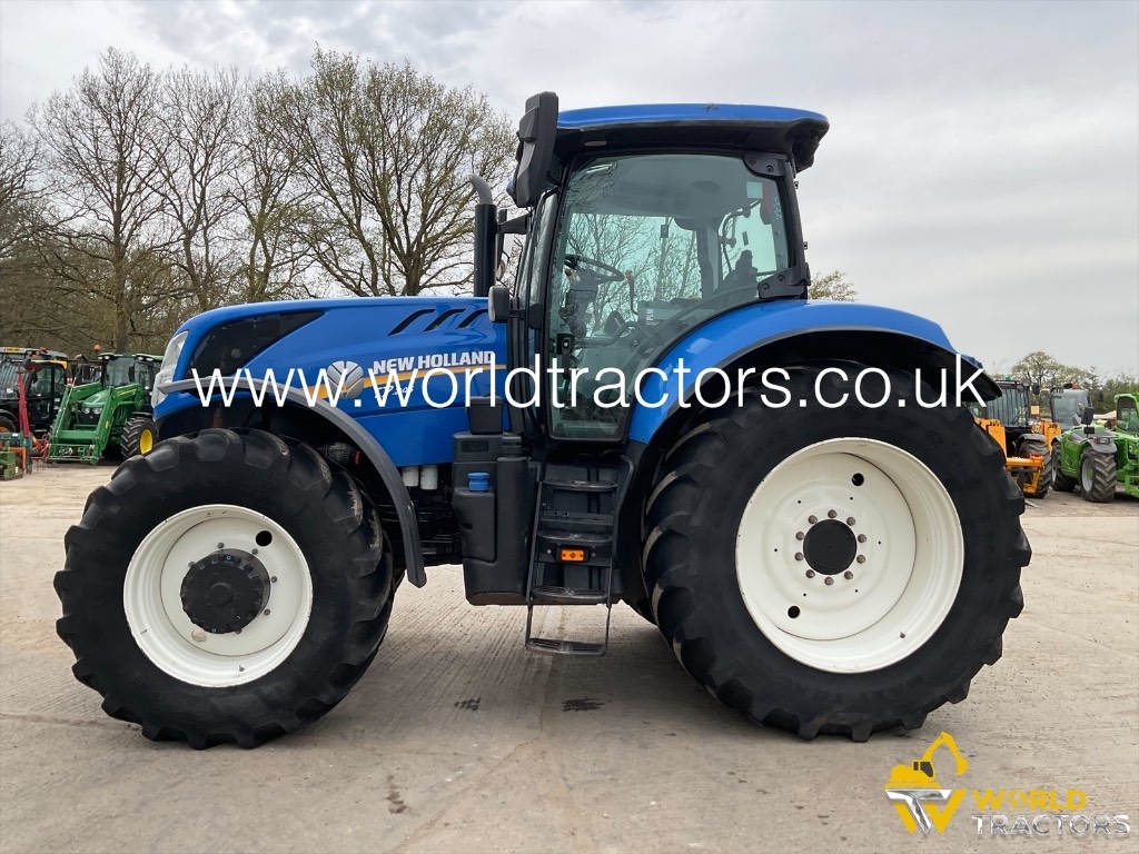 New Holland T 7.245 Classic