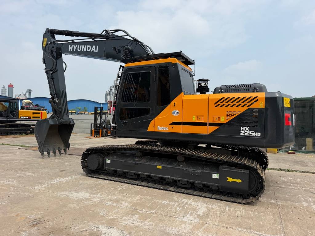 Hyundai HX 225 HD