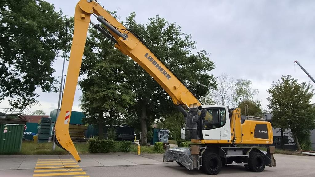 Liebherr LH40 M