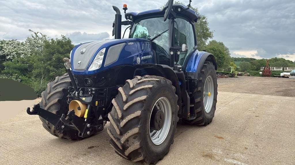 New Holland T7.315 Next Gen Blue Power Tractor