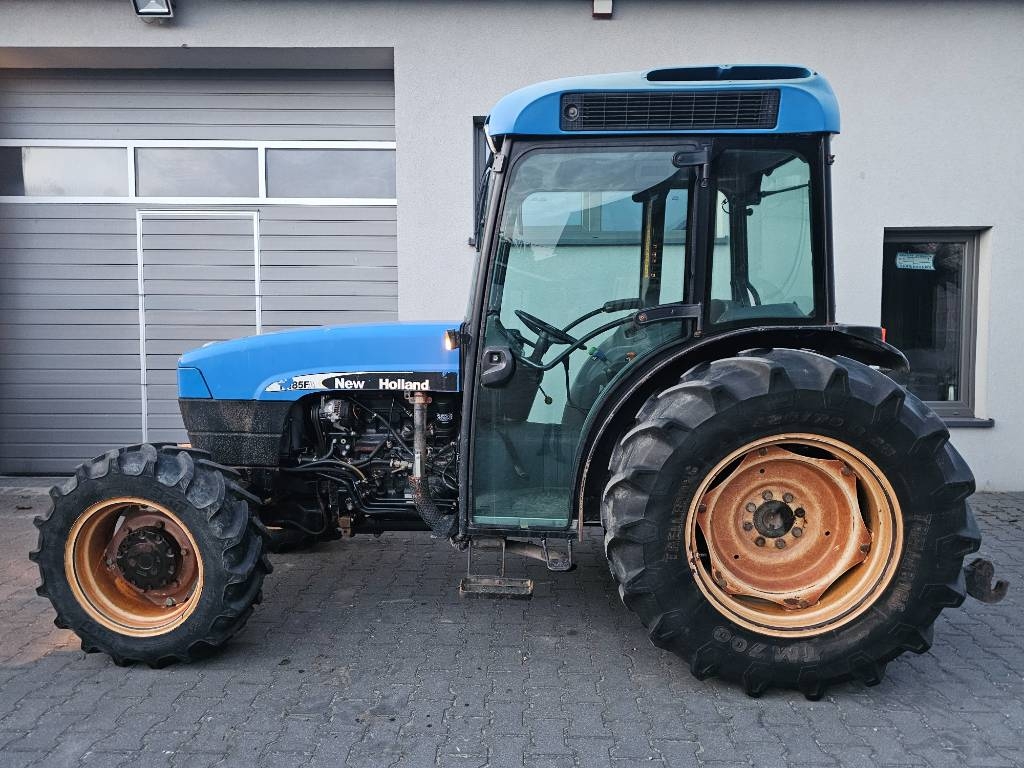 New Holland TN 85 F A