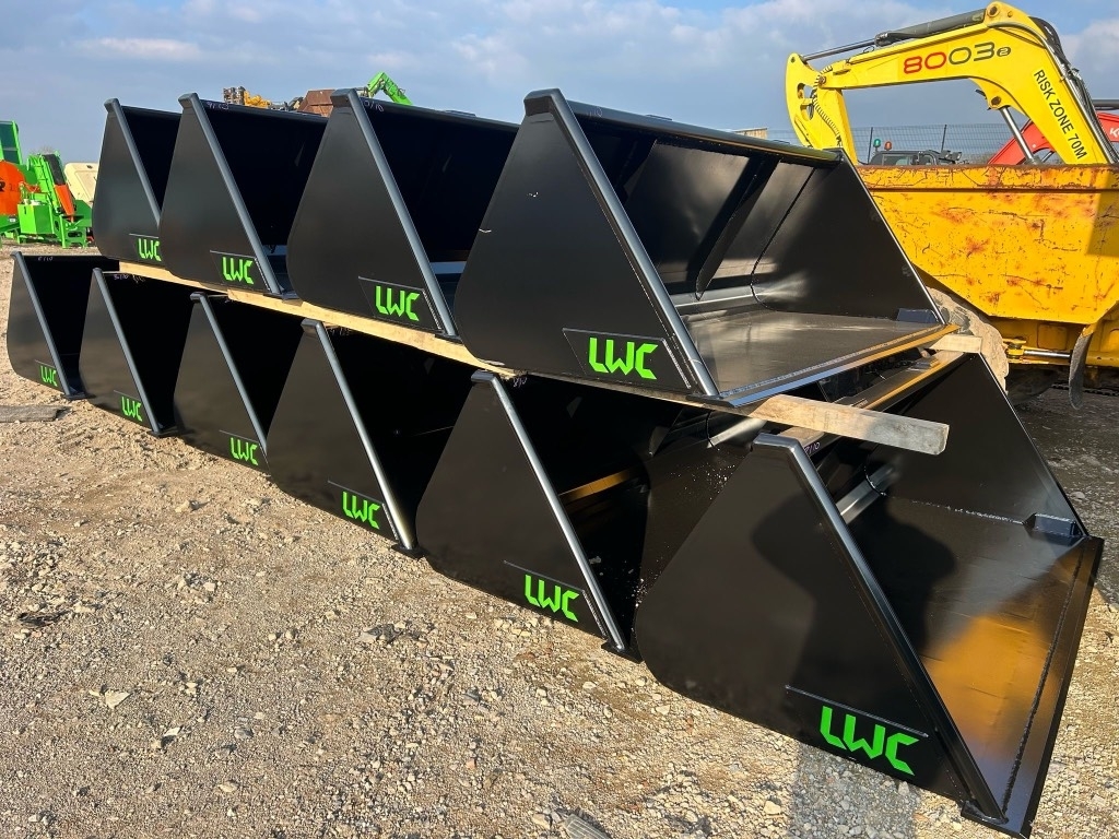Merlo Telehandler Buckets 7.6ft wide