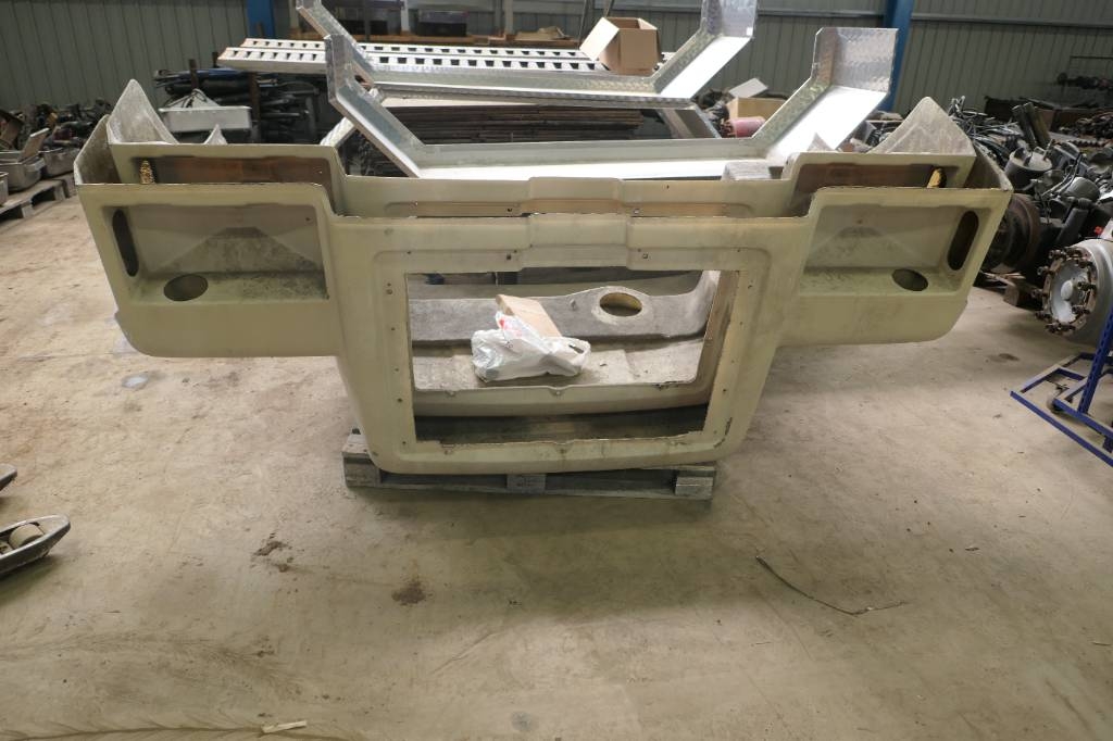Volvo Motorhuv N10-N12 Intercooler