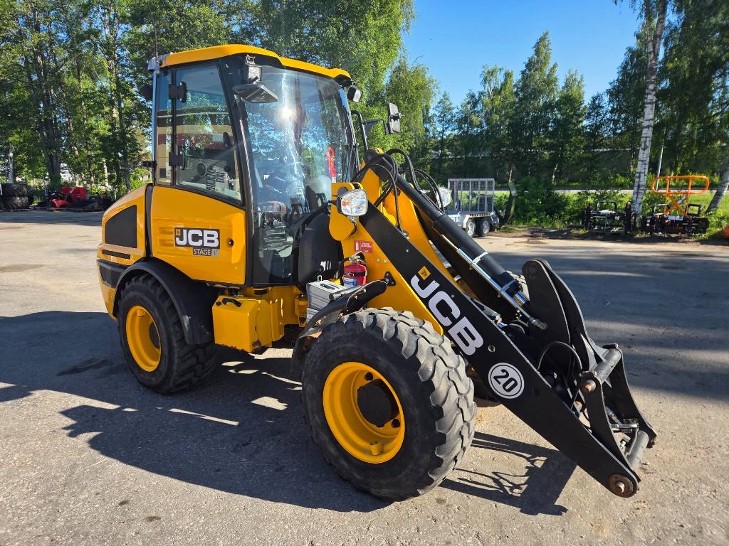 JCB 407