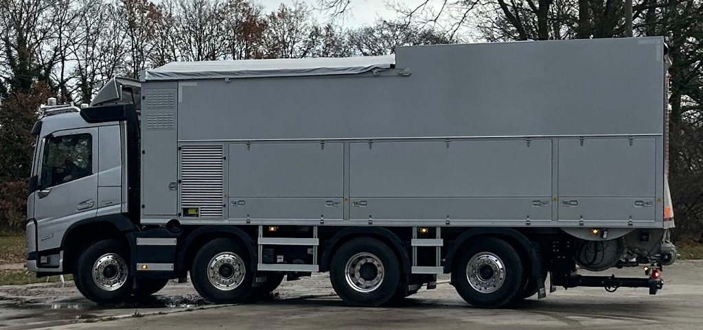 Centrale à béton Volvo Overmat Twin MSA PTO Dry en Liquid Screed on — occasion 2025