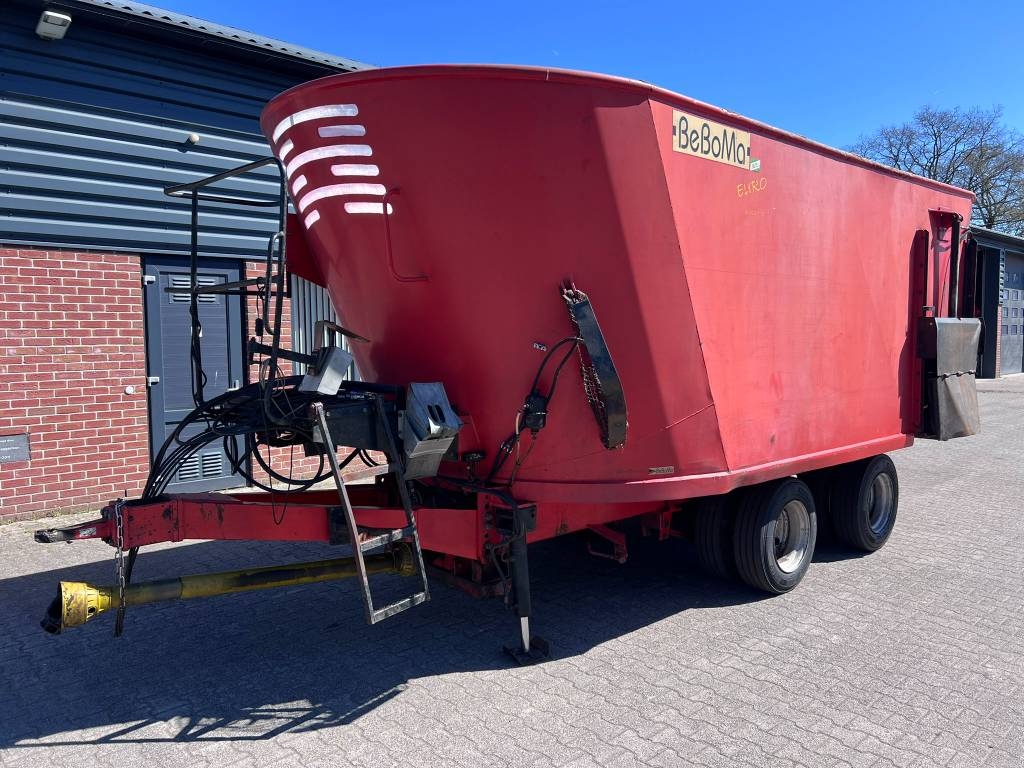 BeBoma Voermengwagen