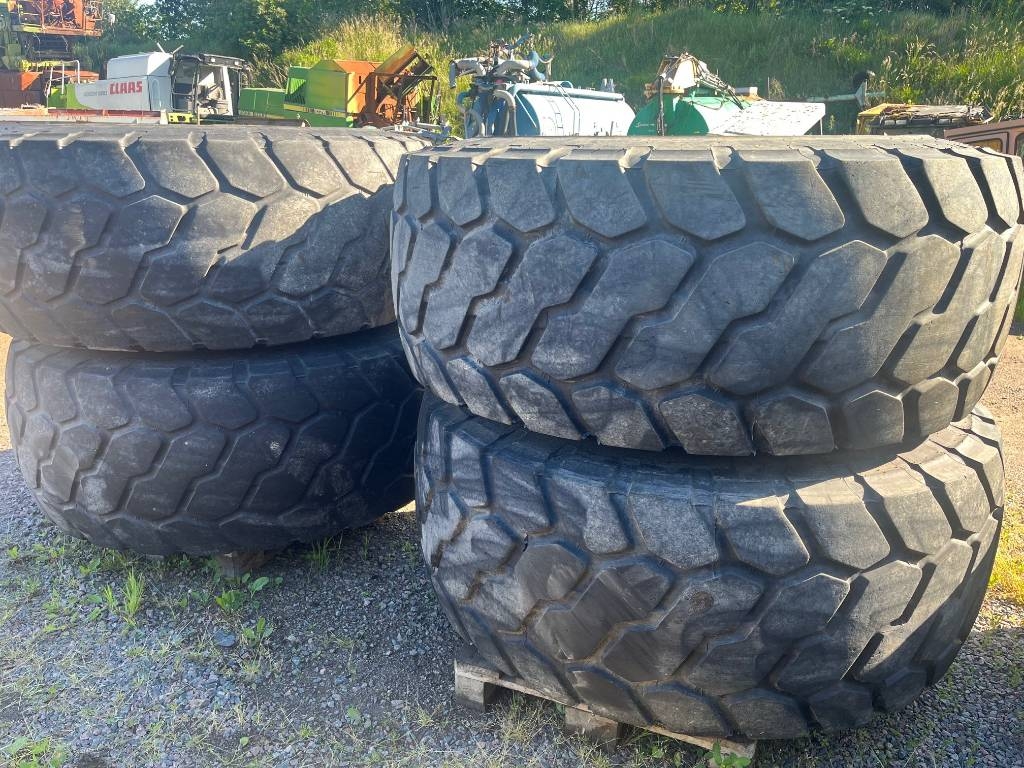 Bridgestone 26,5-R25 till Volvo L180 , L150
