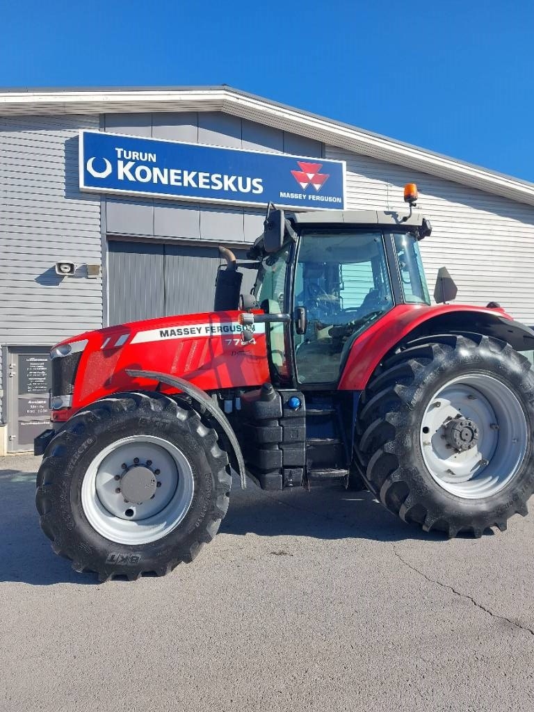 Massey Ferguson 7724 Dyna-6