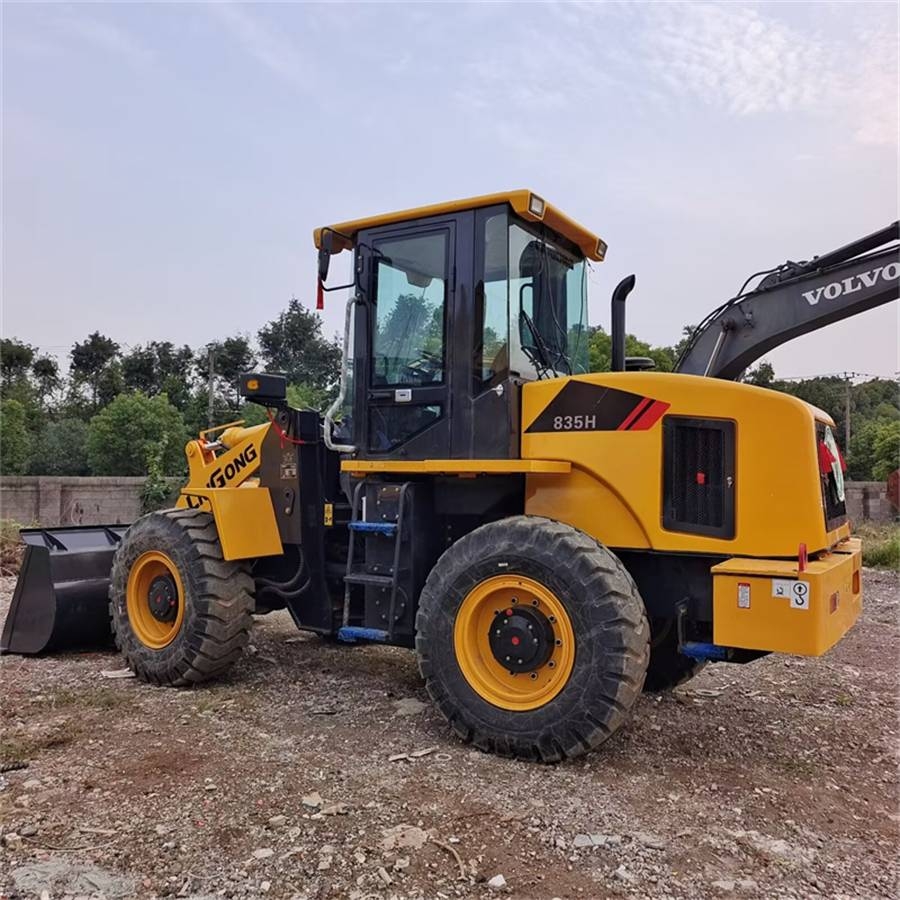Chargeuse sur pneus LiuGong 835 source factory — occasion 2024, 300 h