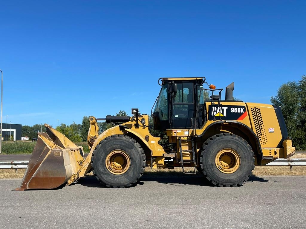 CAT 966K
