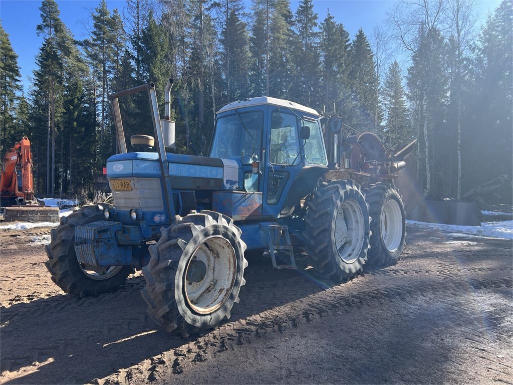 Ford 8210