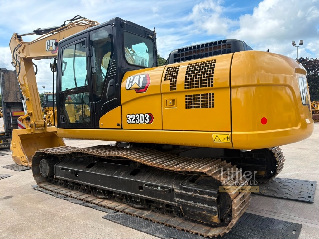 CAT 323 D3