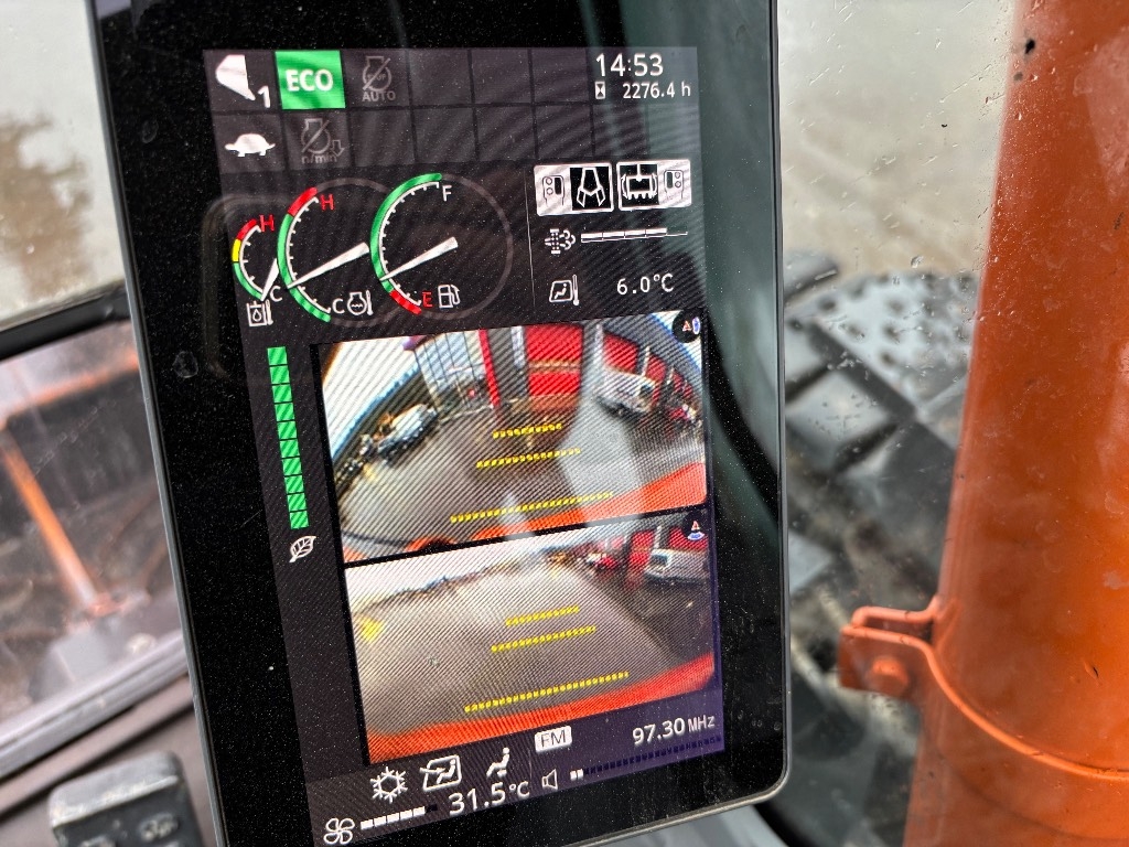 Hitachi ZX 135 US-7 / Rototilt, Rasvari, Stage V kuva 14