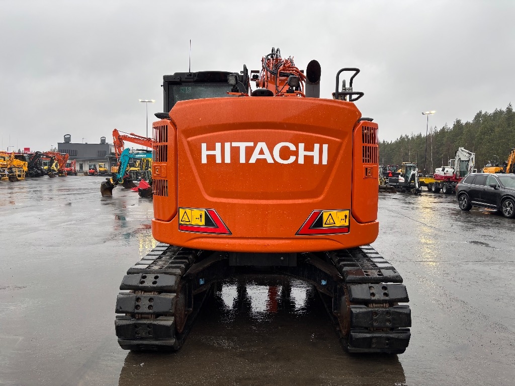 Hitachi ZX 135 US-7 / Rototilt, Rasvari, Stage V kuva 4
