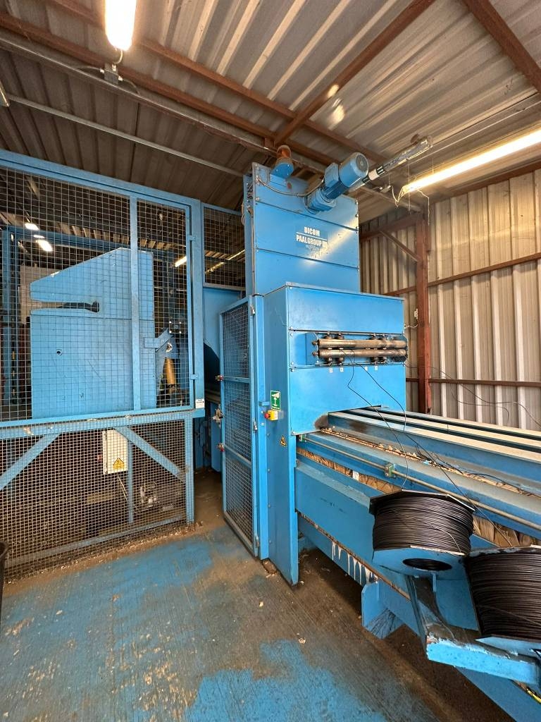 Paal Pacomat V-50 Channel Baling Press