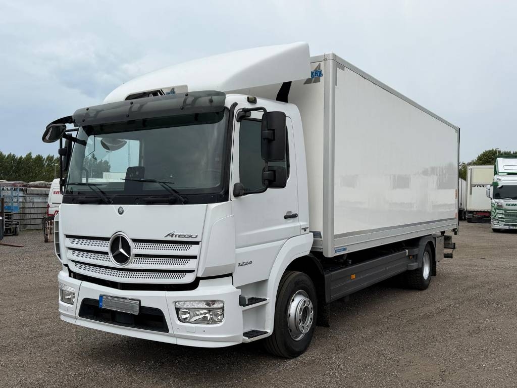 Camion fourgon Mercedes-Benz ATEGO 1224 Serie 4226 — occasion 2017