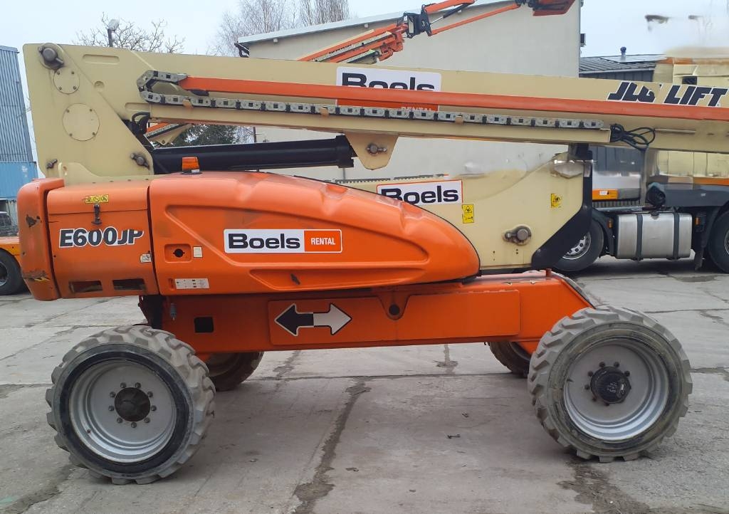 JLG E600JP