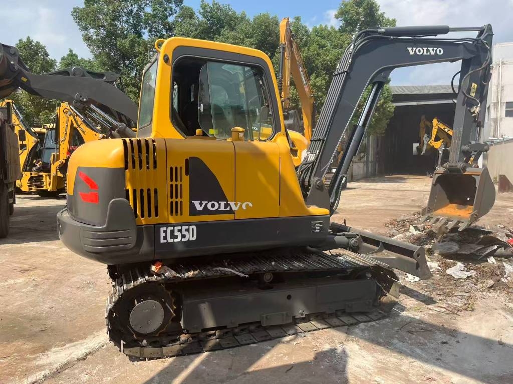 Mini-pelle Volvo EC 55 — occasion 2022, 1 100 h