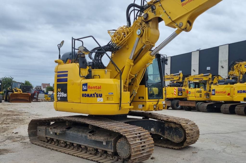 Komatsu PC228USLC-11E0