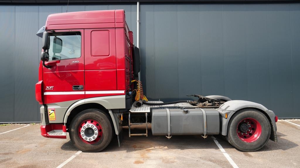 DAF XF 440 ADR tractor unit