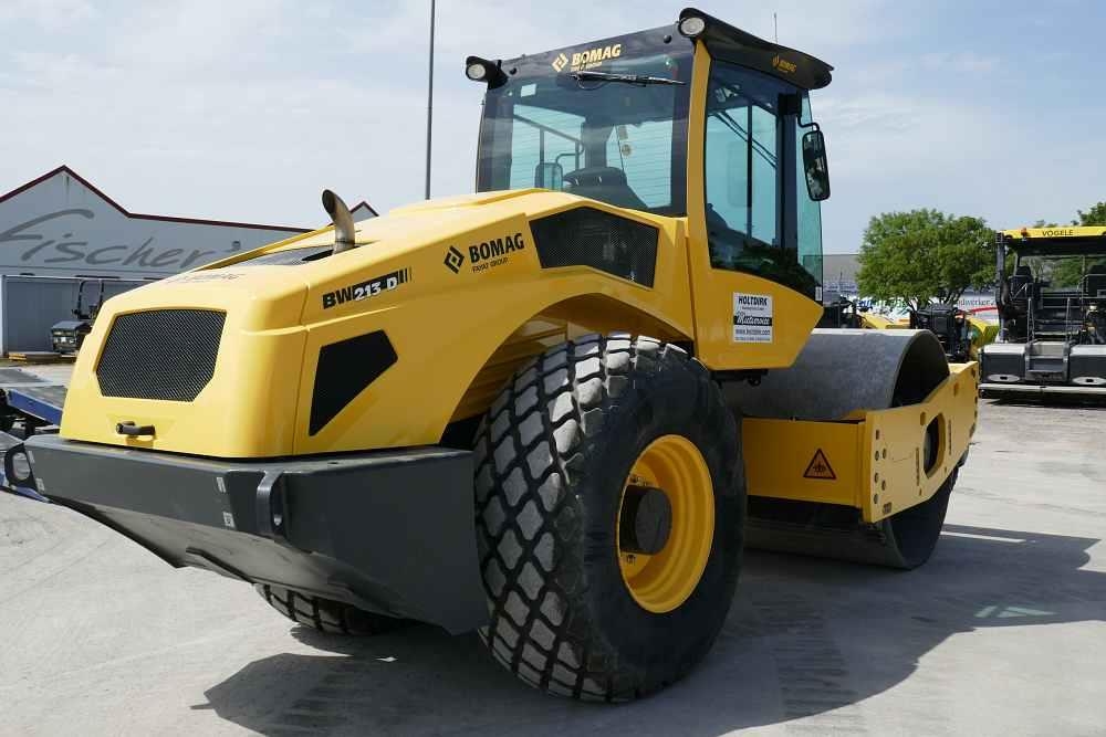 Compacteur Bomag BW 213 D-5 PL — occasion 2025, 744 h