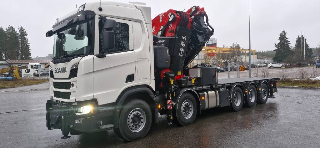 Scania R560 10x4 + Fassi 1750