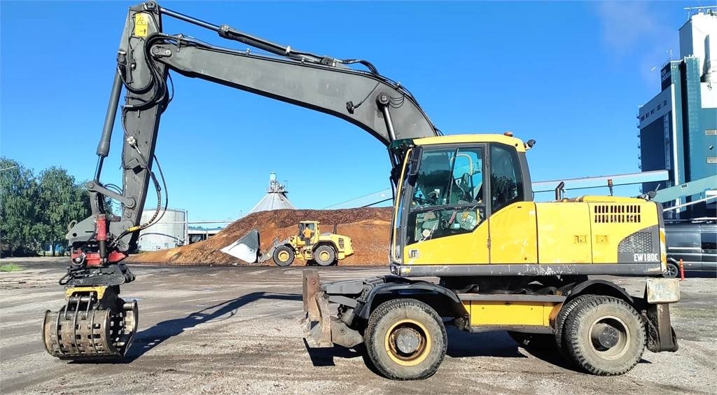 Volvo EW180C