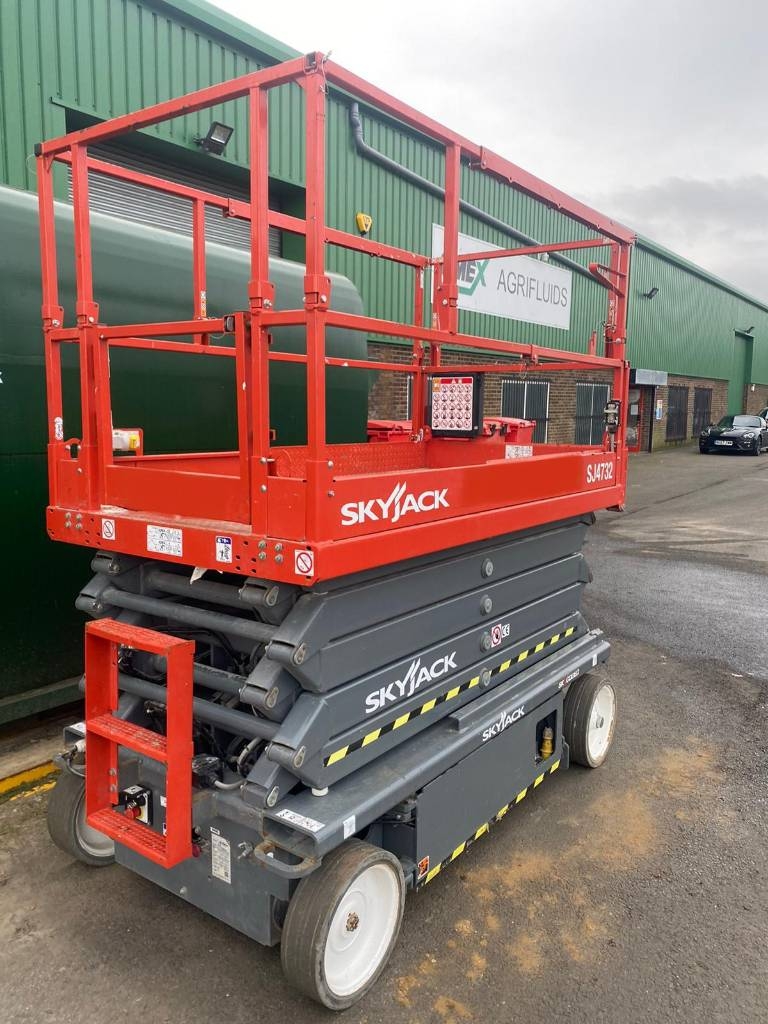 SkyJack SJ 4732