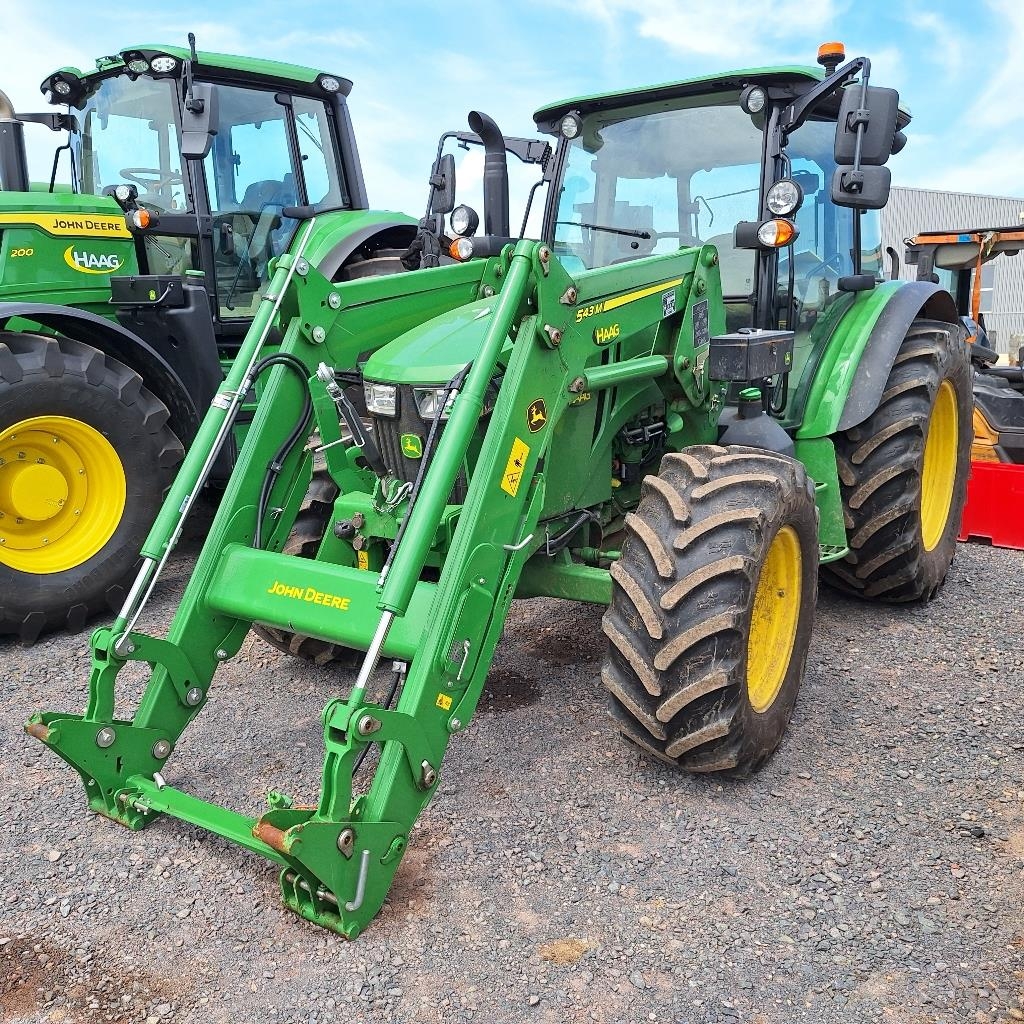John Deere 5100M