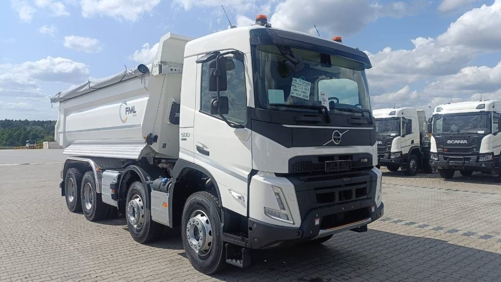 Volvo FMX 460 tai FMX 500